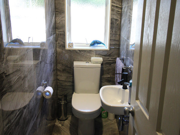 NZRENO-LongfordPark_bathroom_reno-toilet